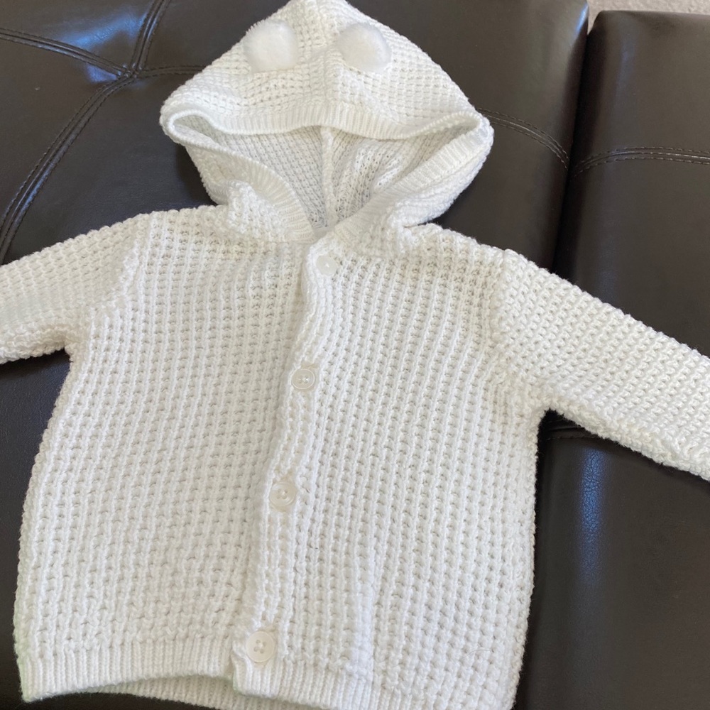 Carter’s 3 month Unisex Cable-knit Sweater